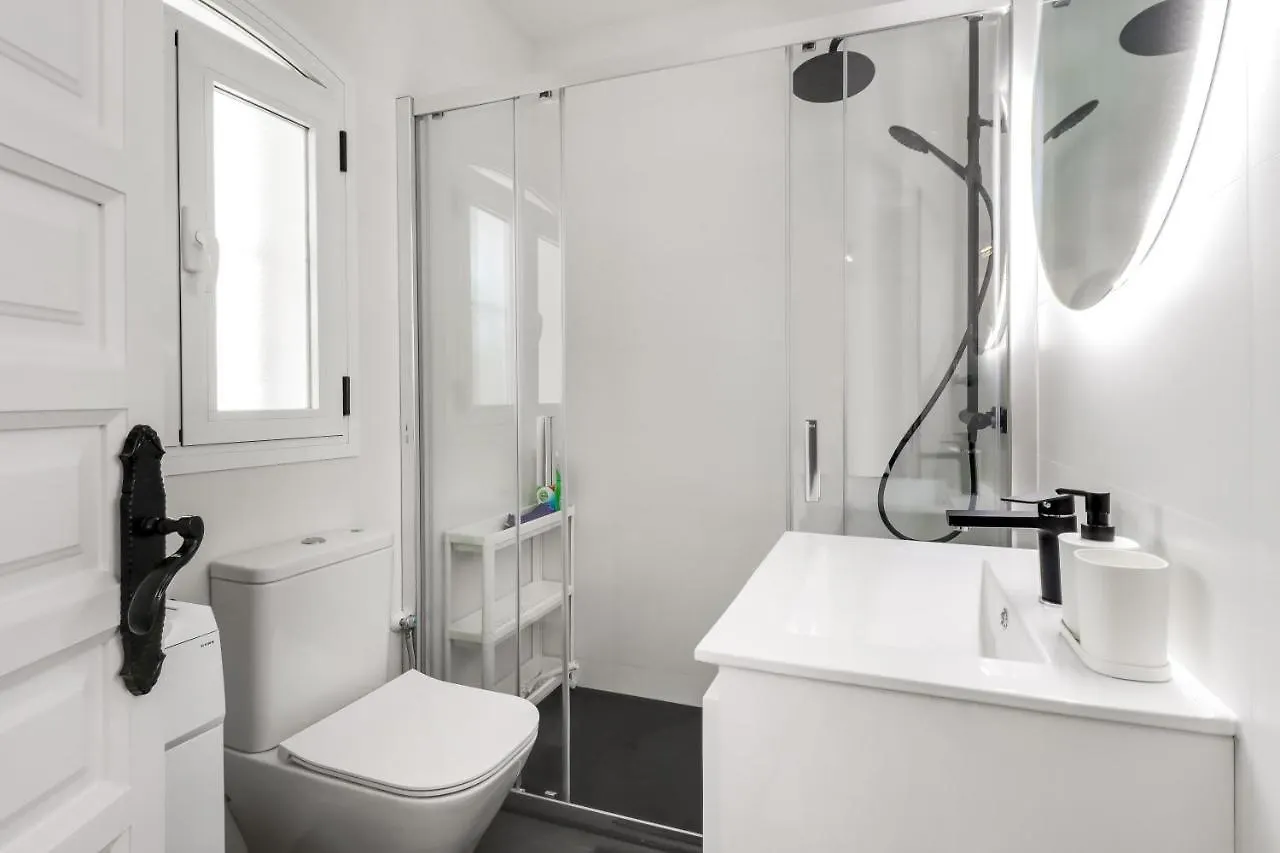 1 Bedroom In Verano Azul, Free Wi-Fi Nerja 0*,