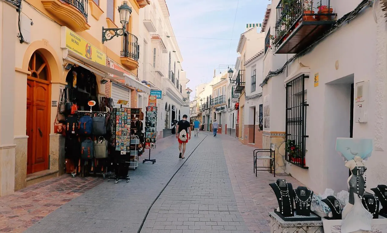 1 Bedroom In Verano Azul, Free Wi-Fi Nerja