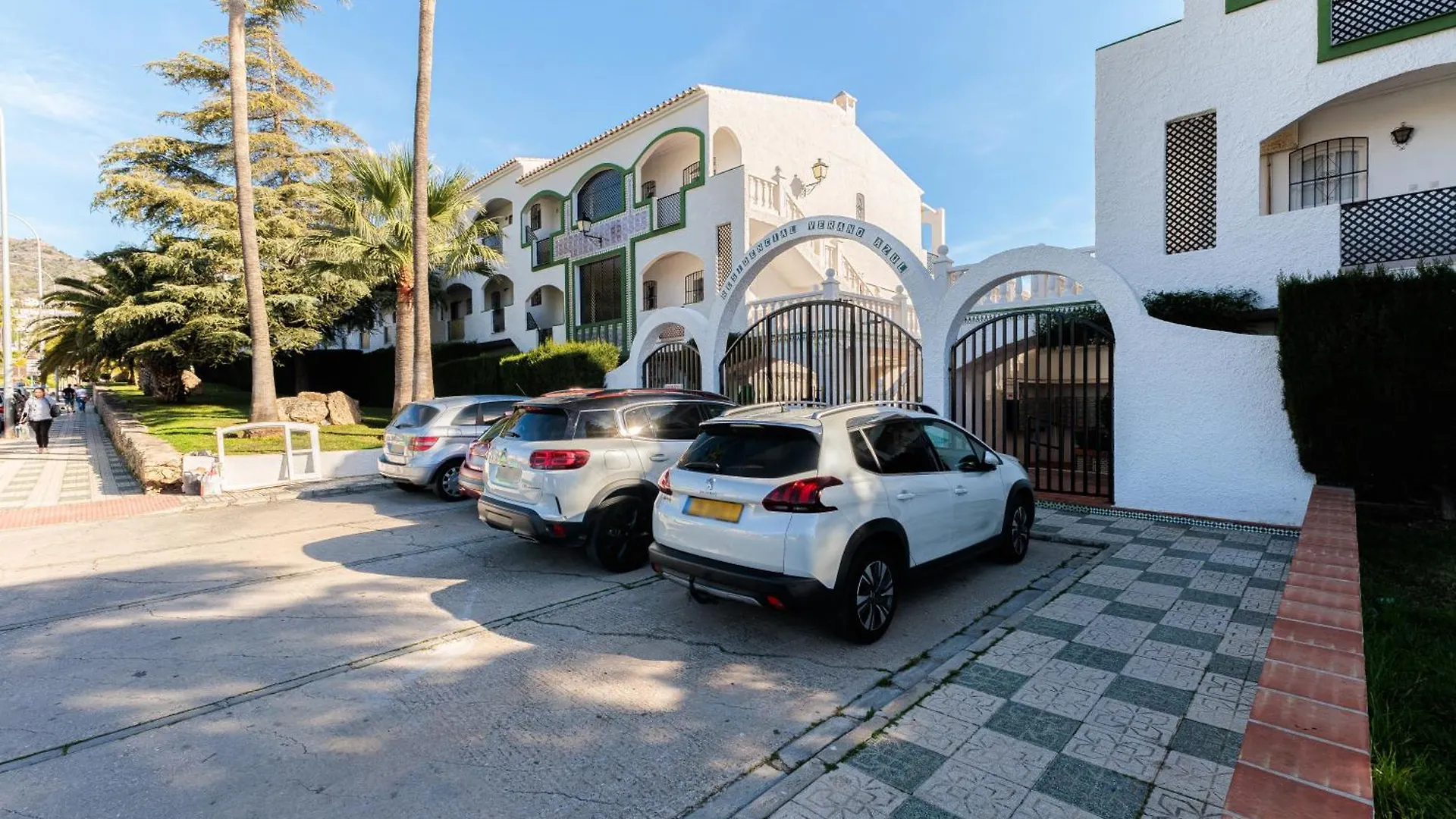 1 Bedroom In Verano Azul, Free Wi-Fi Nerja Apartment