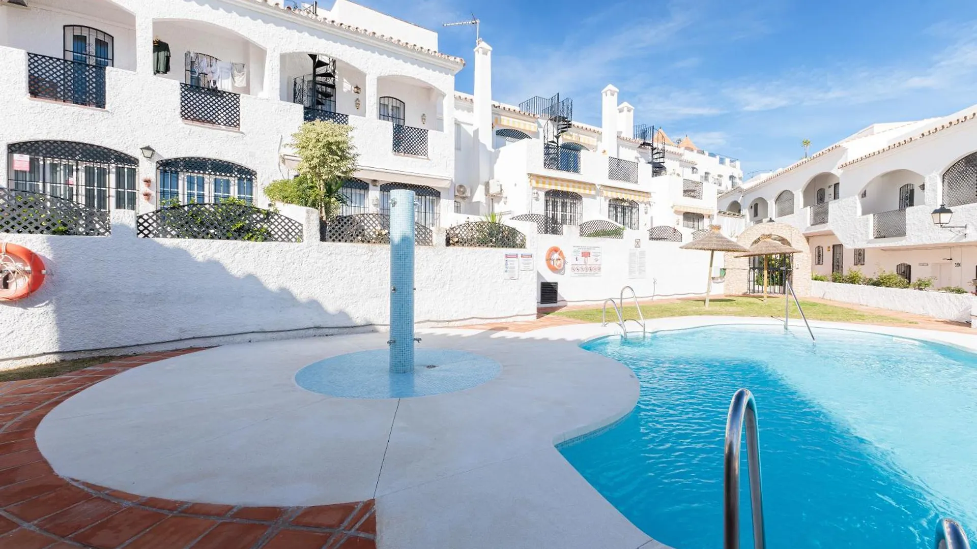 1 Bedroom In Verano Azul, Free Wi-Fi Nerja Apartment