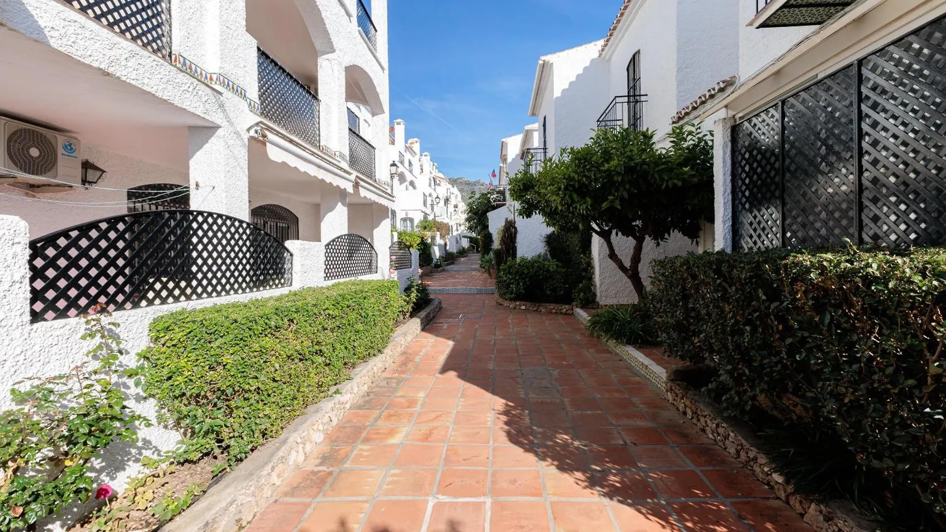 Apartment 1 Bedroom In Verano Azul, Free Wi-Fi Nerja